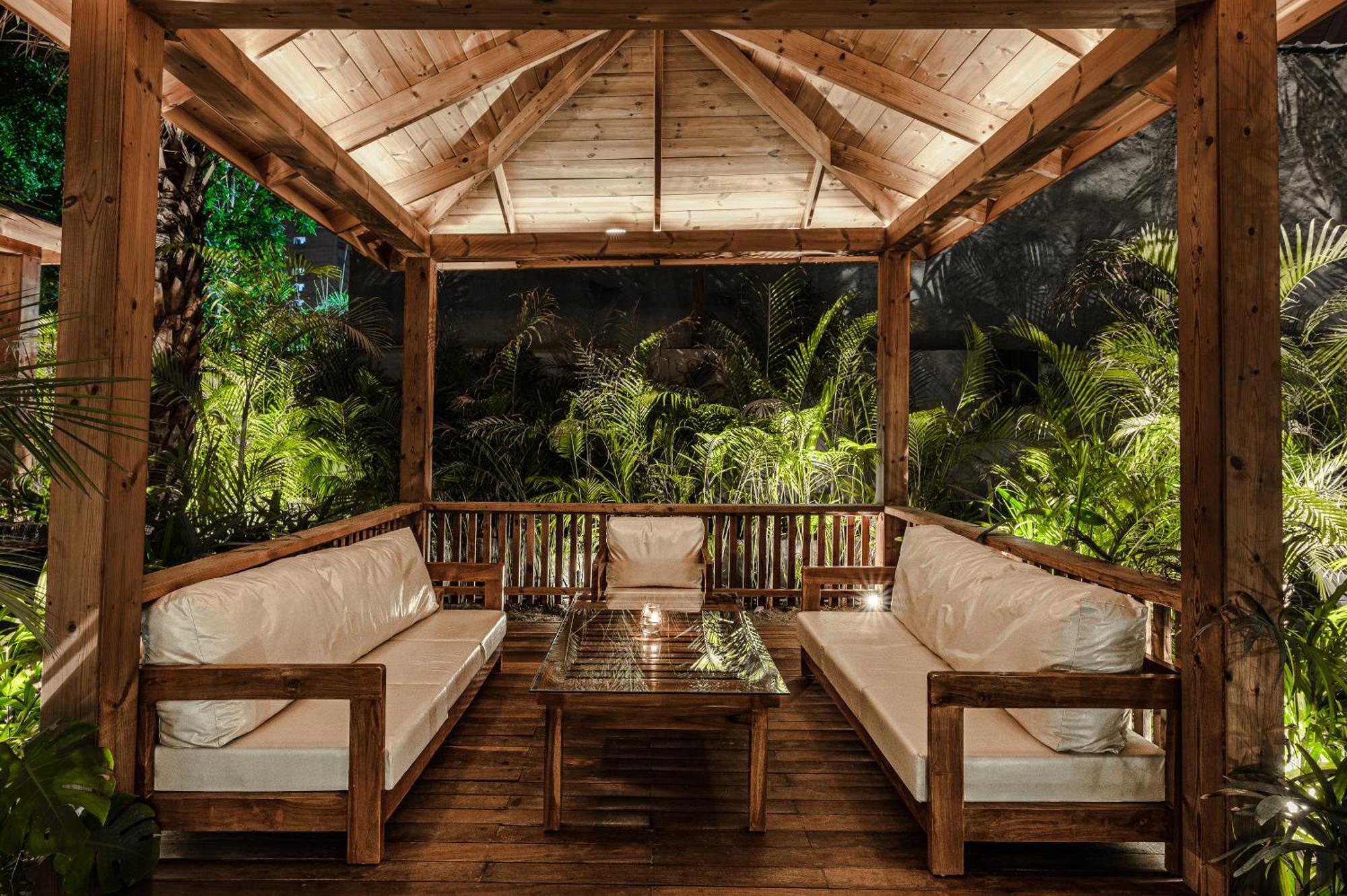 Vintclub Resort Lucknow Exteriör bild