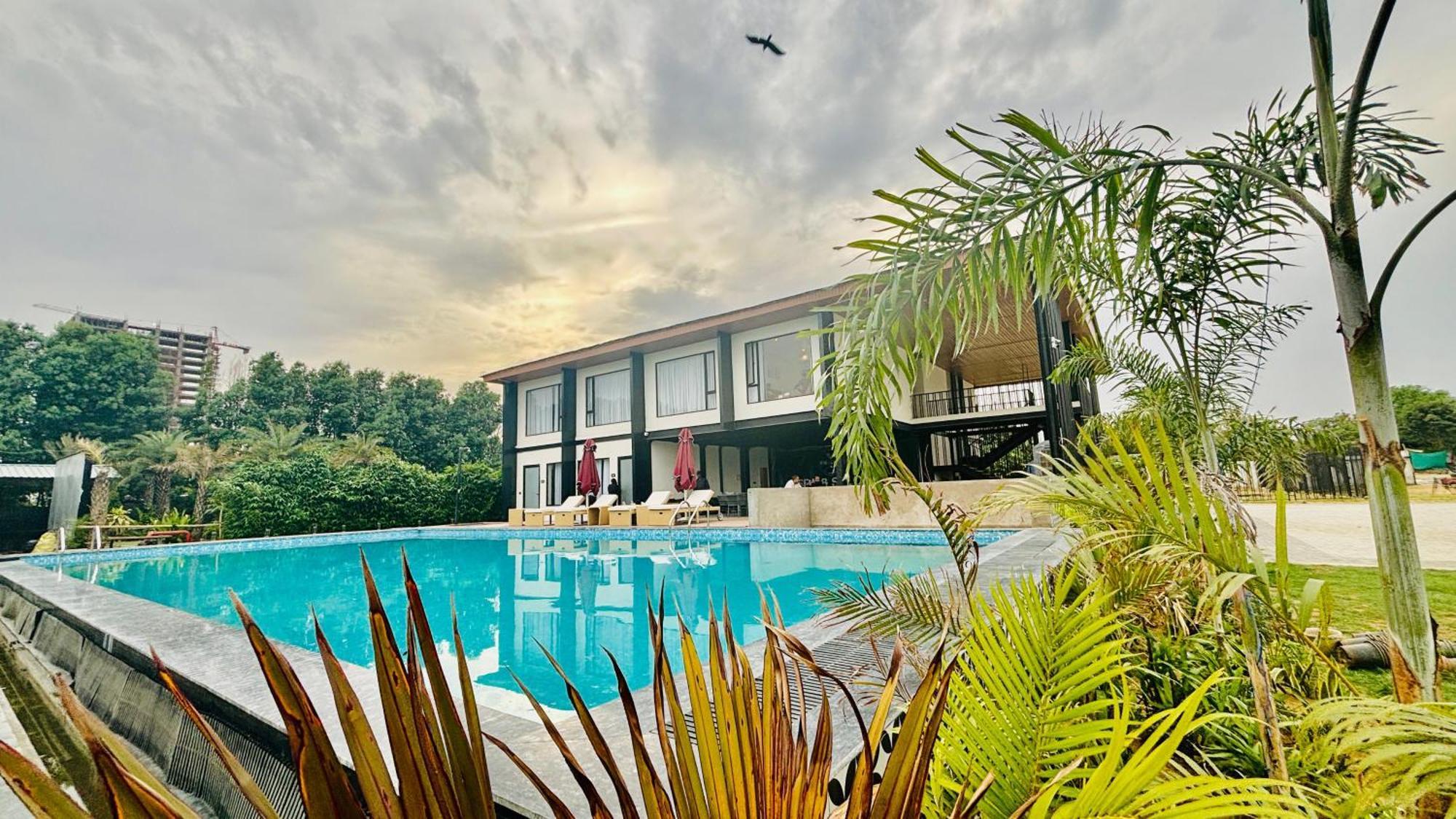 Vintclub Resort Lucknow Exteriör bild